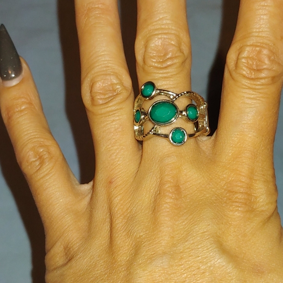 Adjustable ring - Picture 2 of 3